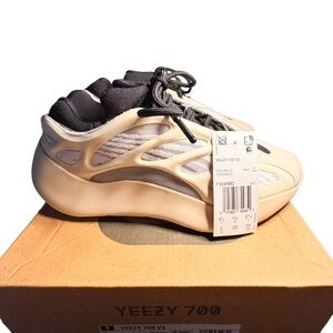 adidas Yeezy 700 V3 Azael *BNWT*